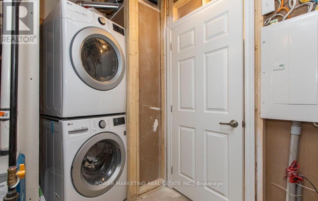 609 Makwa Private, Ottawa, ON - Indoor Photo Showing Laundry Room