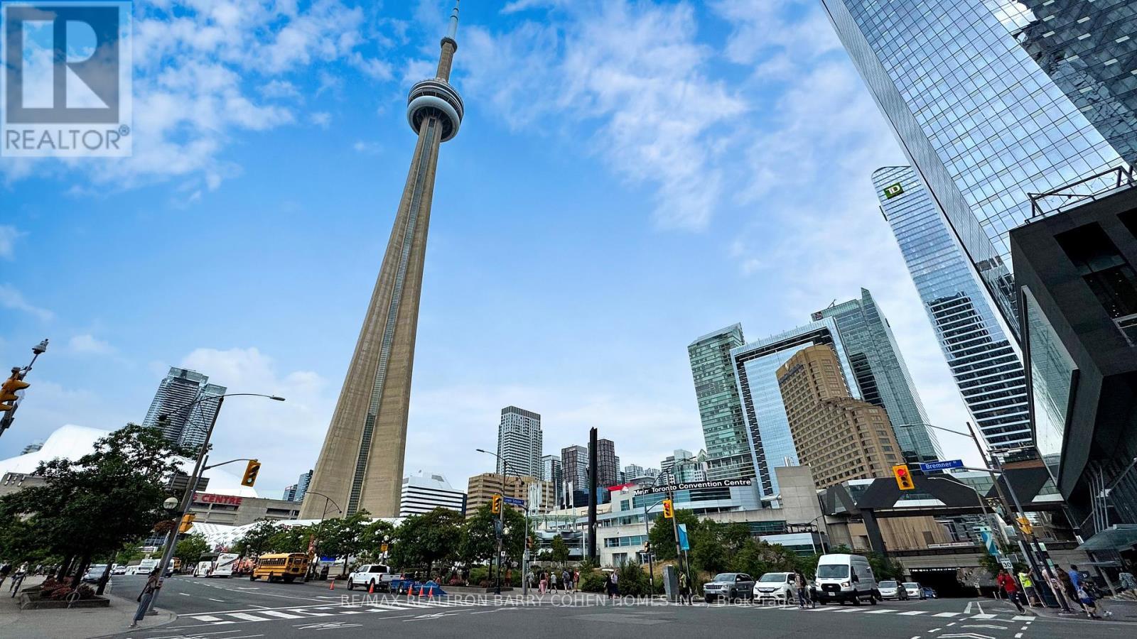 618 - 51 Lower Simcoe Street, Toronto, ON - Outdoor