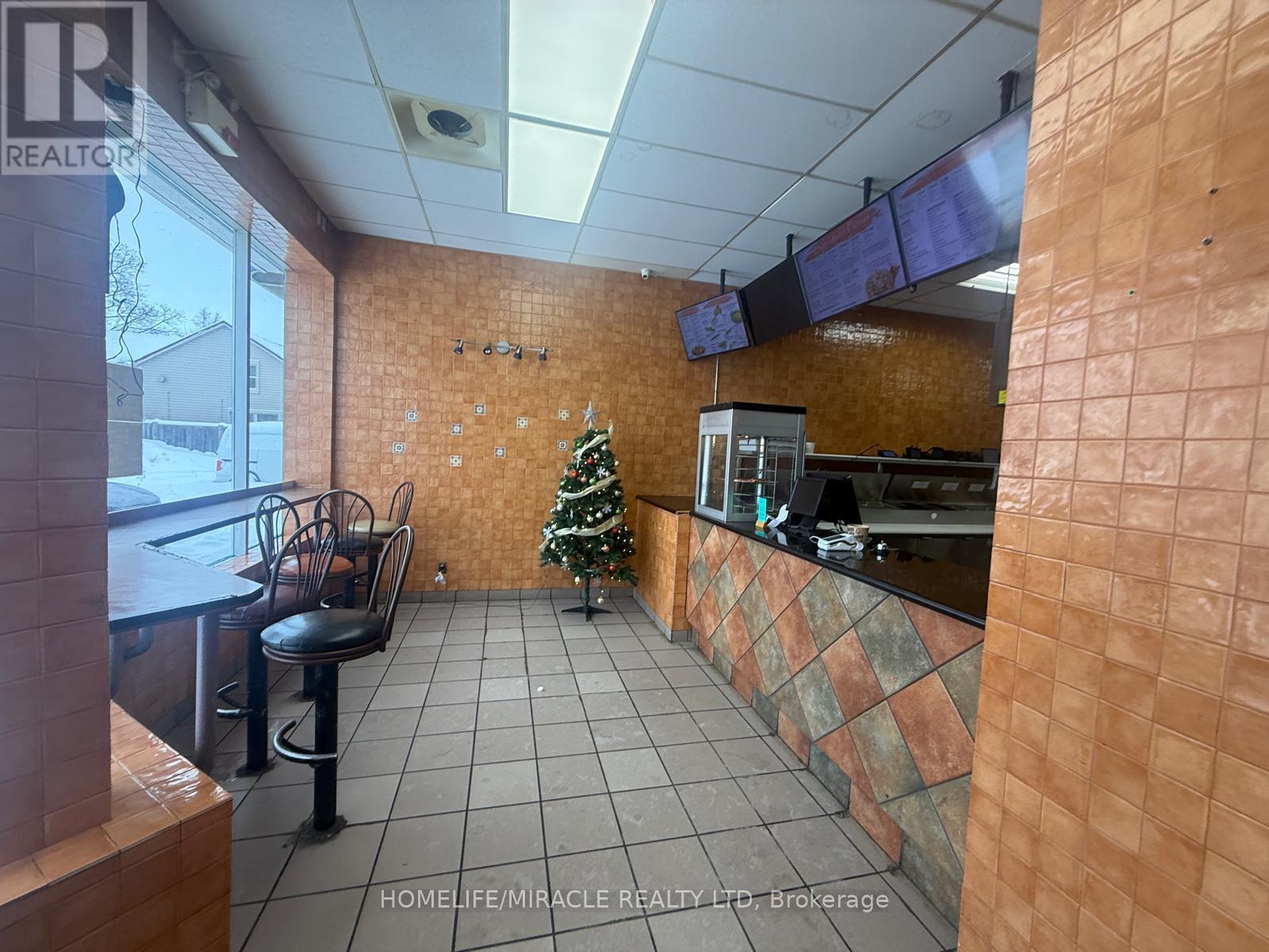 8 - 7 Anne Street S, Barrie, ON