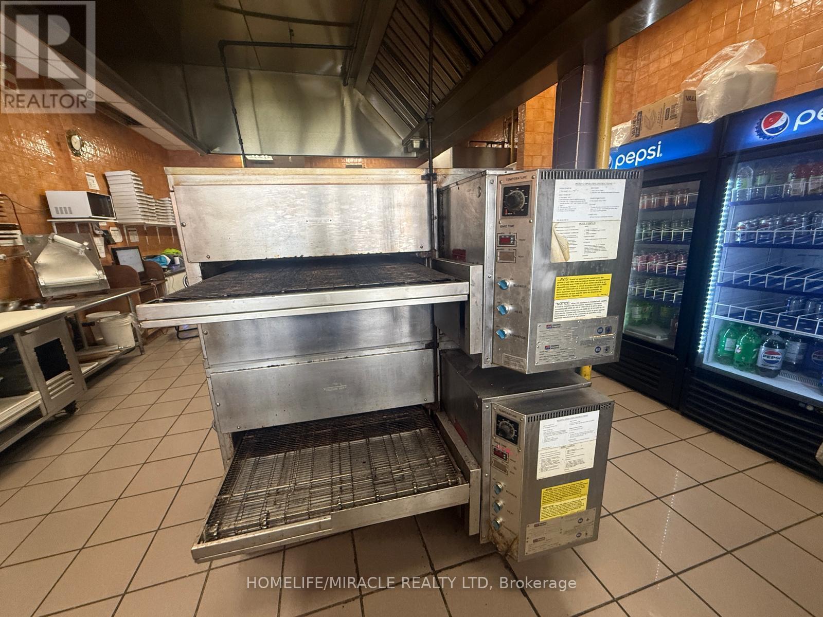 8 - 7 Anne Street S, Barrie, ON