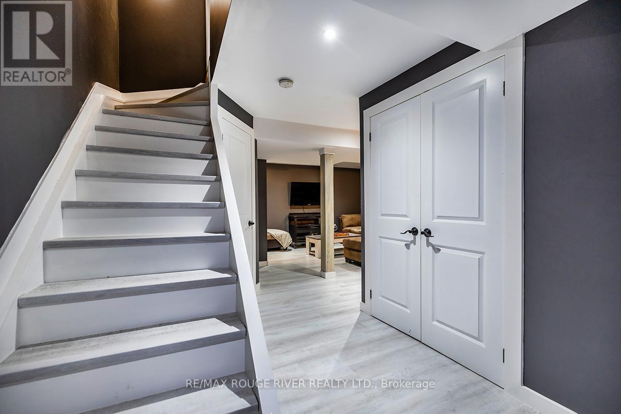 29 Elford Drive, Clarington (Bowmanville), ON - Indoor Photo Showing Other Room