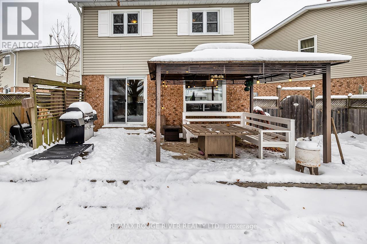 Back Deck - 29 Elford Drive, Clarington (Bowmanville), ON - Outdoor