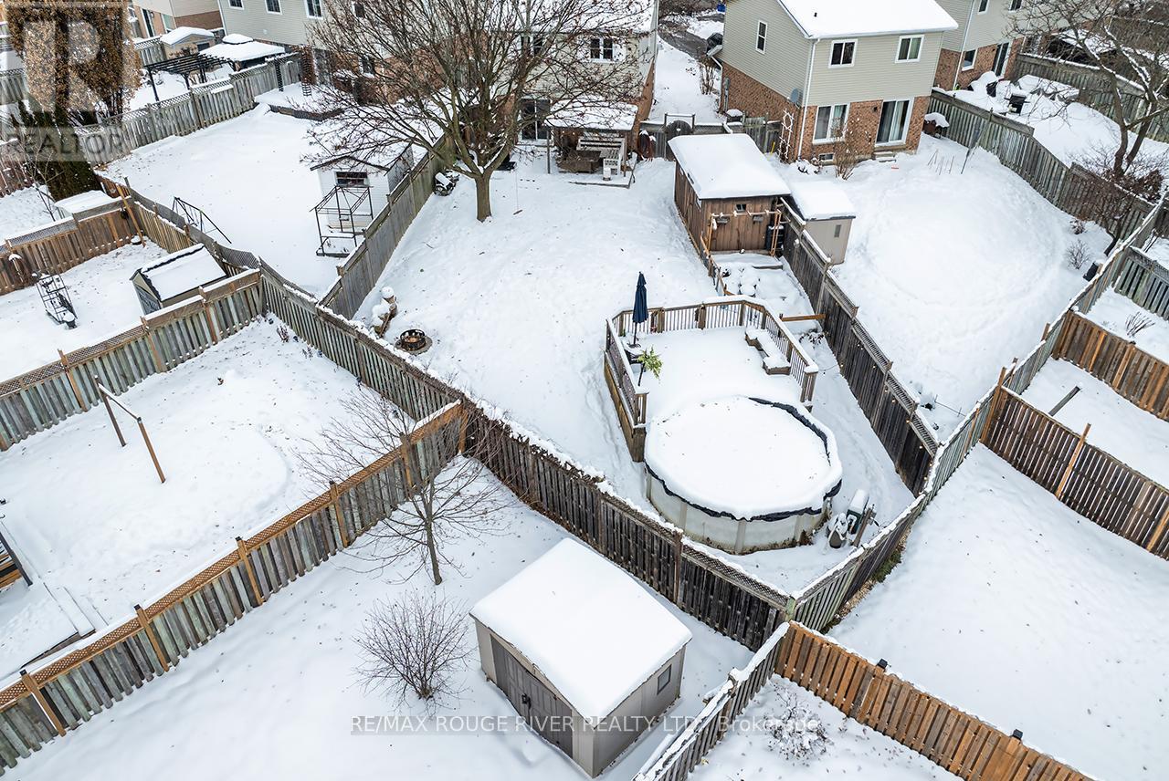 29 Elford Drive, Clarington (Bowmanville), ON - Outdoor