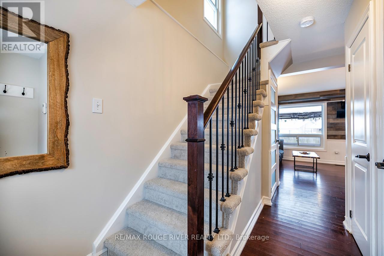 29 Elford Drive, Clarington (Bowmanville), ON - Indoor Photo Showing Other Room