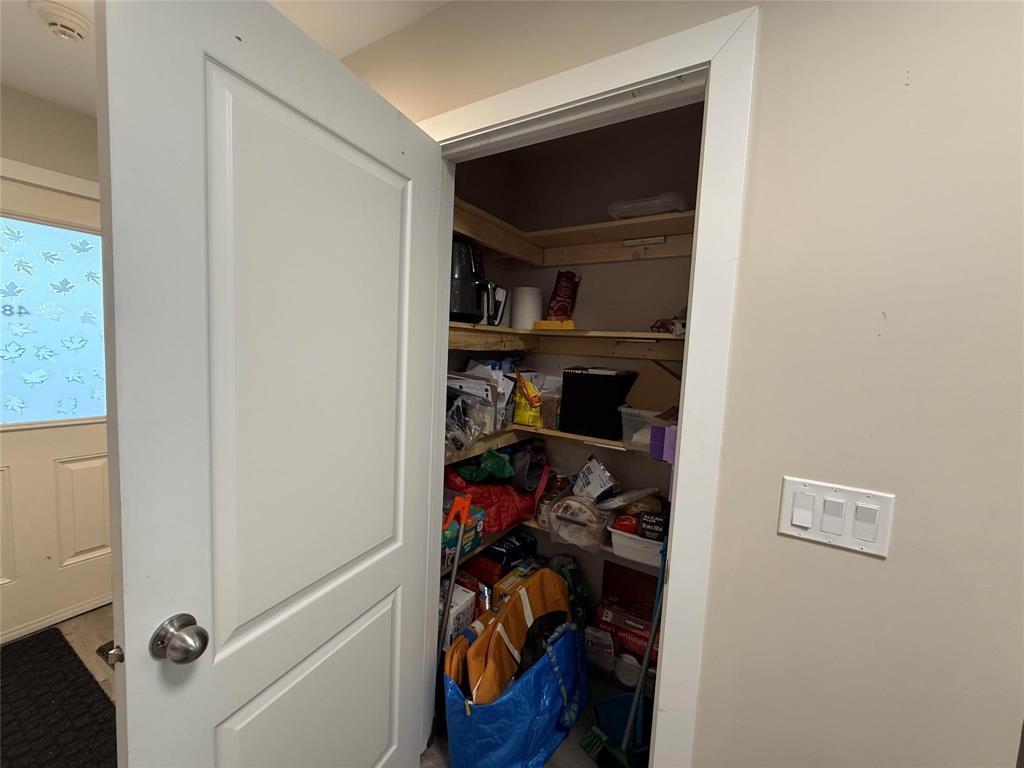 48 1485 Molson Street, Winnipeg, MB - Indoor Photo Showing Other Room