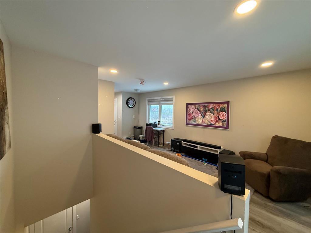 48 1485 Molson Street, Winnipeg, MB - Indoor Photo Showing Other Room