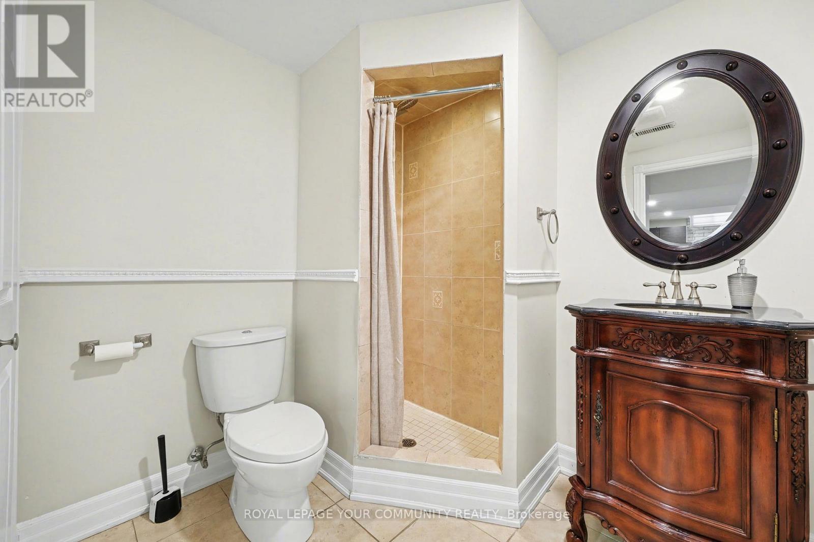 286 Royalpark Way, Vaughan, ON - Indoor Photo Showing Bathroom