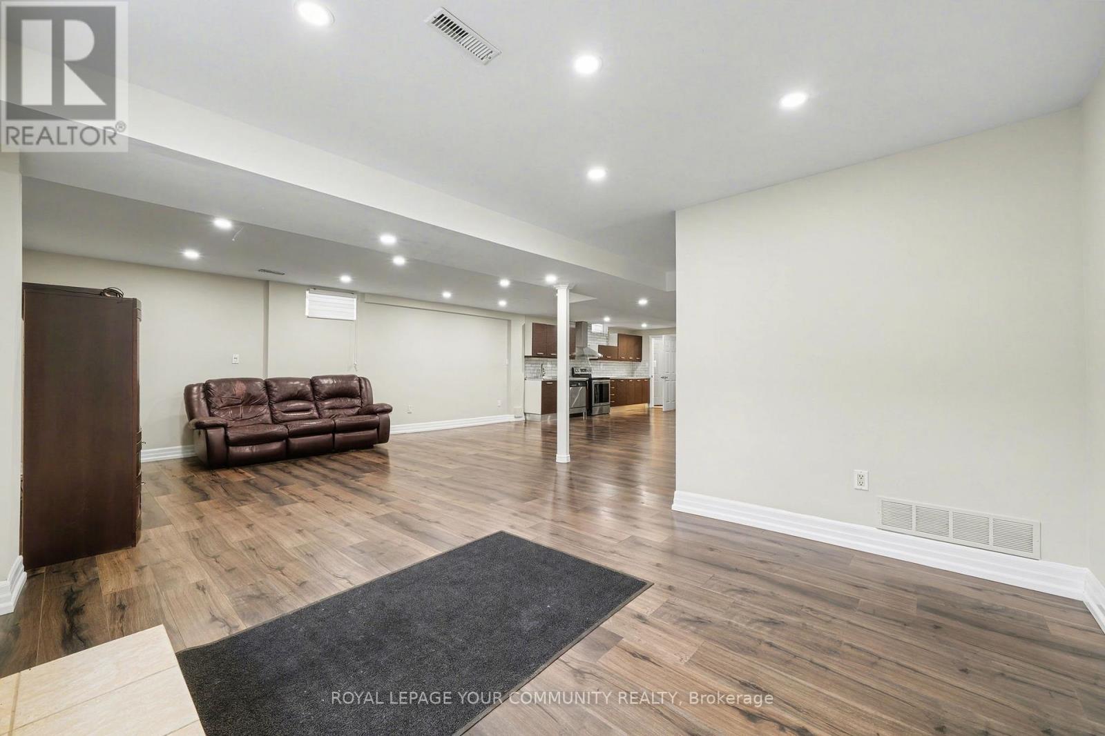 286 Royalpark Way, Vaughan, ON - Indoor Photo Showing Other Room