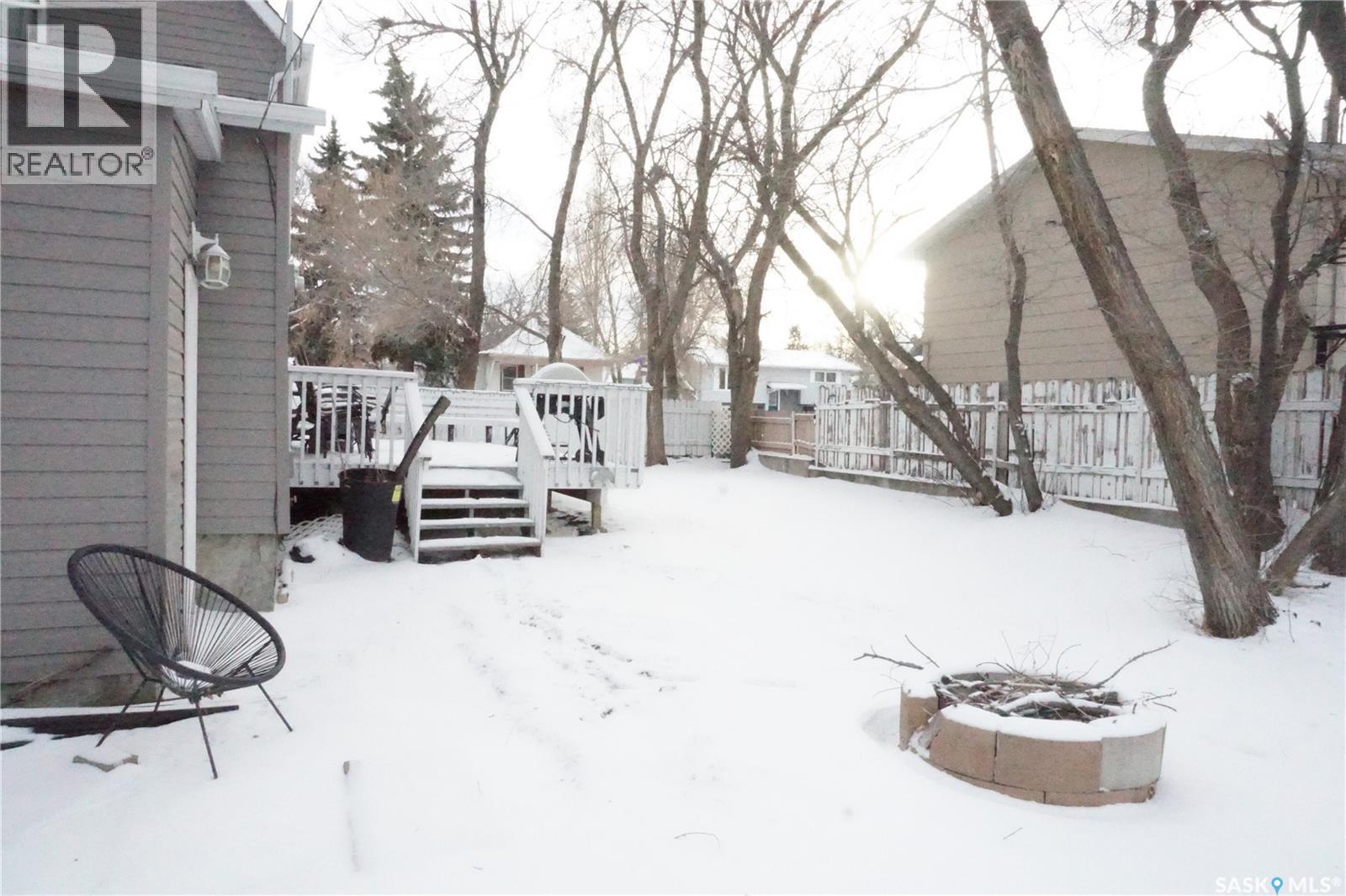 234 Lillooet Street Sw, Moose Jaw, SK - Outdoor