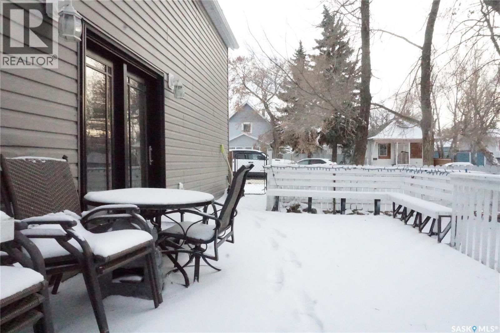 234 Lillooet Street Sw, Moose Jaw, SK - Outdoor With Deck Patio Veranda