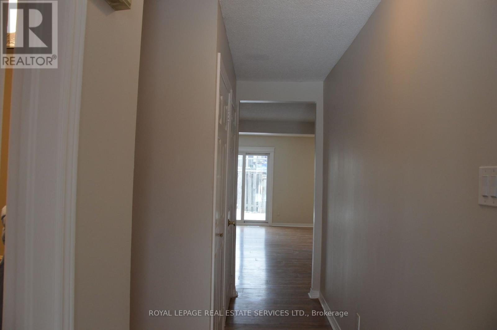 24 - 280 Limeridge Road E, Hamilton, ON - Indoor Photo Showing Other Room