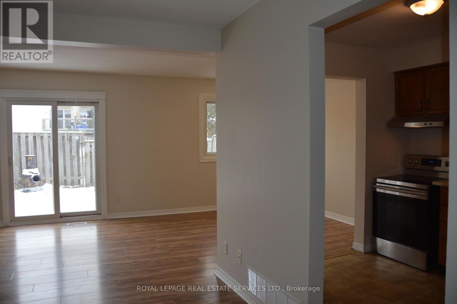 24 - 280 Limeridge Road E, Hamilton, ON - Indoor