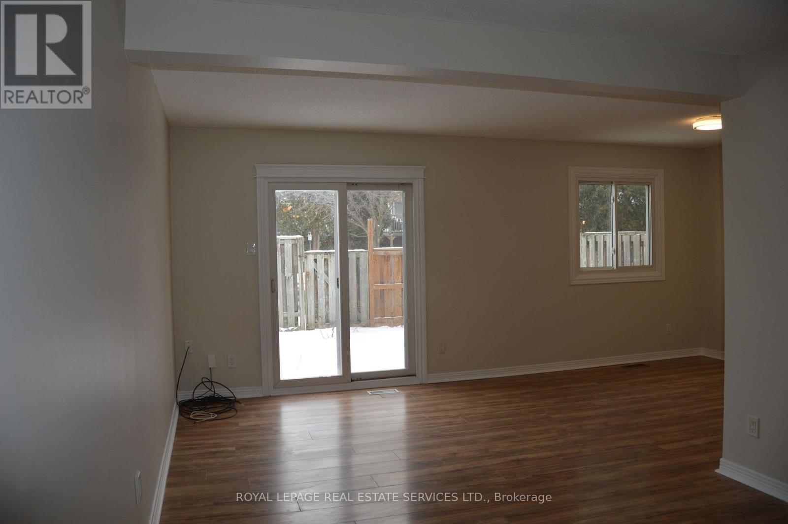 24 - 280 Limeridge Road E, Hamilton, ON - Indoor Photo Showing Other Room
