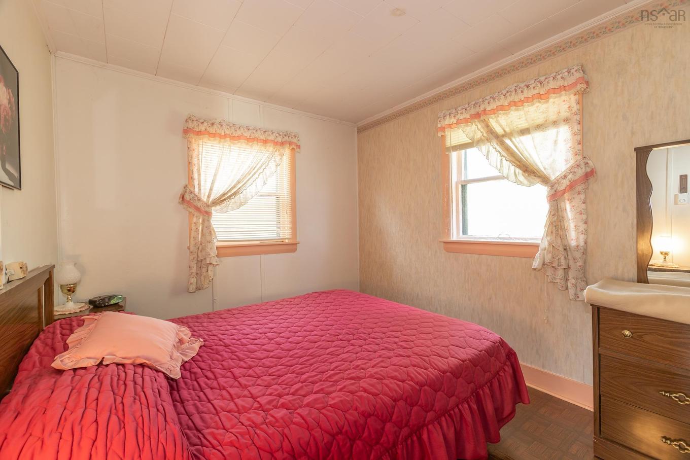 15 Shore Road, Digby, NS