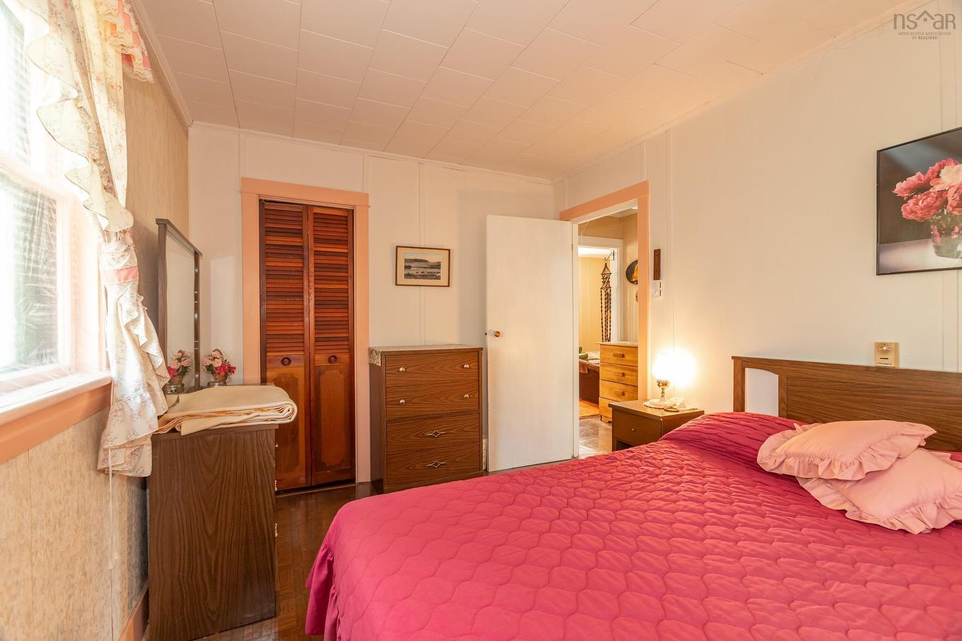 15 Shore Road, Digby, NS