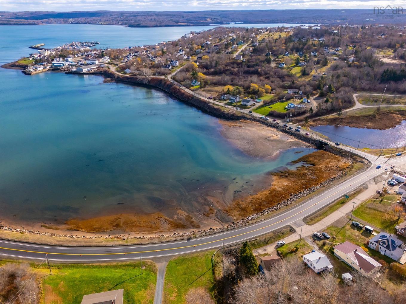 15 Shore Road, Digby, NS