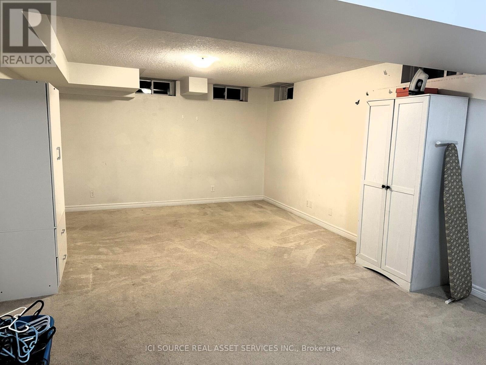 29 Tabaret Crescent, Oshawa, ON - Indoor