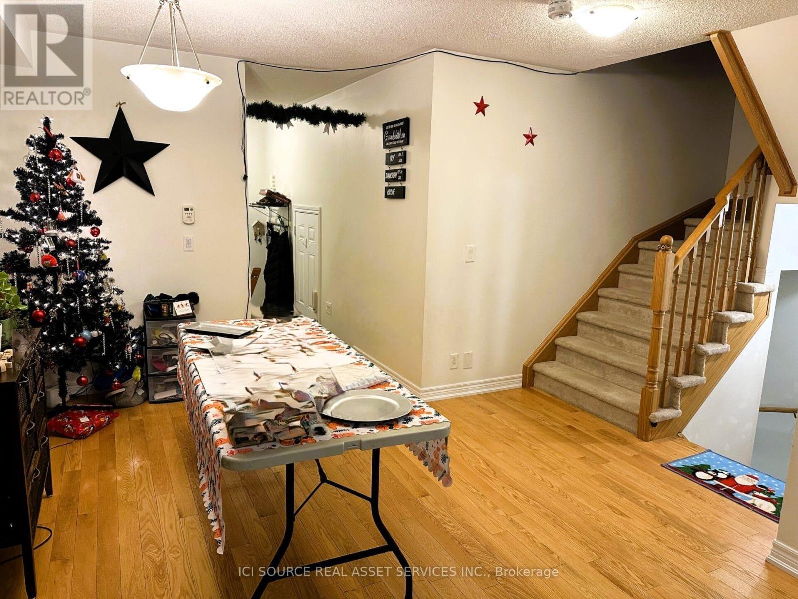 29 Tabaret Crescent, Oshawa, ON - Indoor Photo Showing Other Room