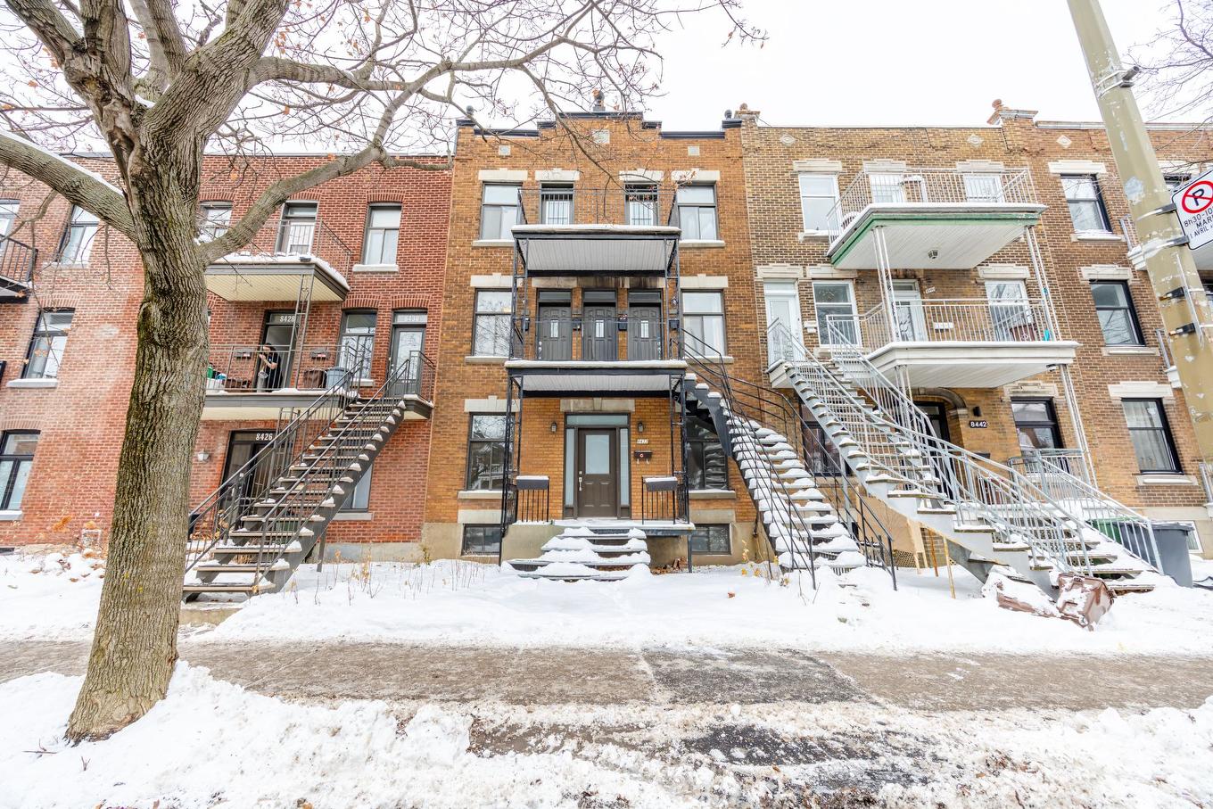 Frontage - 8434 Rue St-Denis, Montréal (Villeray/Saint-Michel/Parc-Extension), QC - Outdoor With Facade