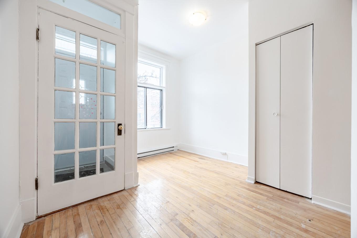 Hall - 8434 Rue St-Denis, Montréal (Villeray/Saint-Michel/Parc-Extension), QC - Indoor Photo Showing Other Room