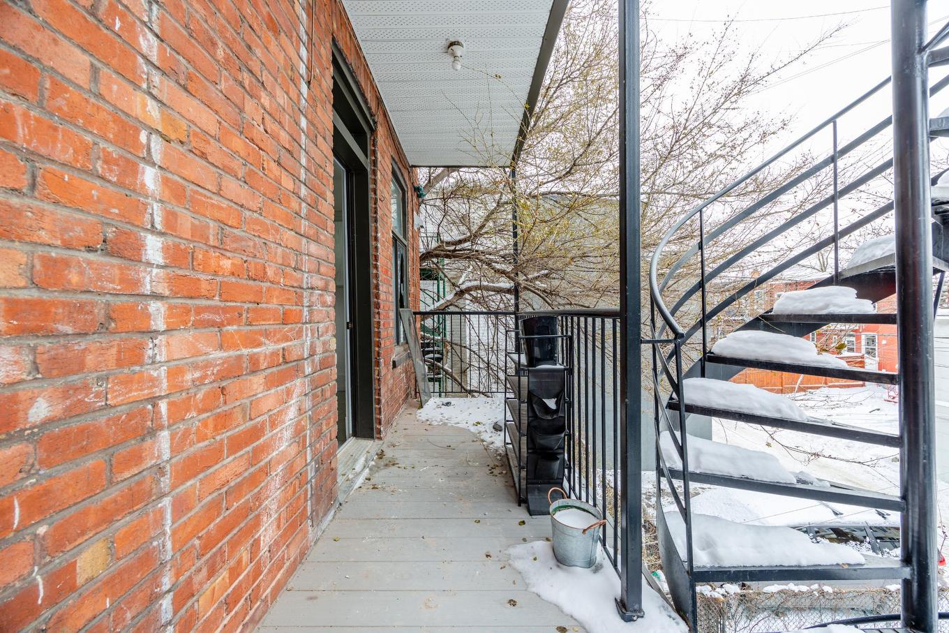 Balcony - 8434 Rue St-Denis, Montréal (Villeray/Saint-Michel/Parc-Extension), QC - Outdoor