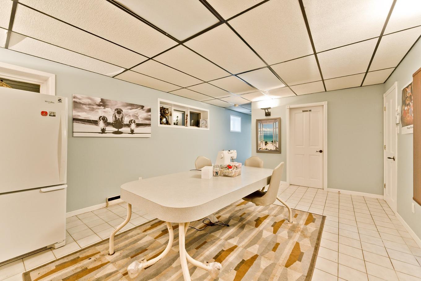 Salle familiale - 850 Av. Du Parc, Sherbrooke (Brompton/Rock Forest/Saint-Élie/Deauville), QC - Indoor