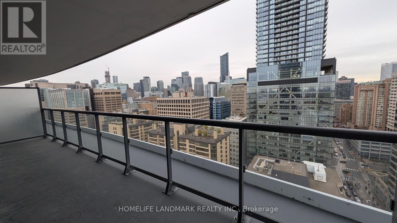 2205 - 280 Dundas Street W, Toronto, ON - Outdoor With View