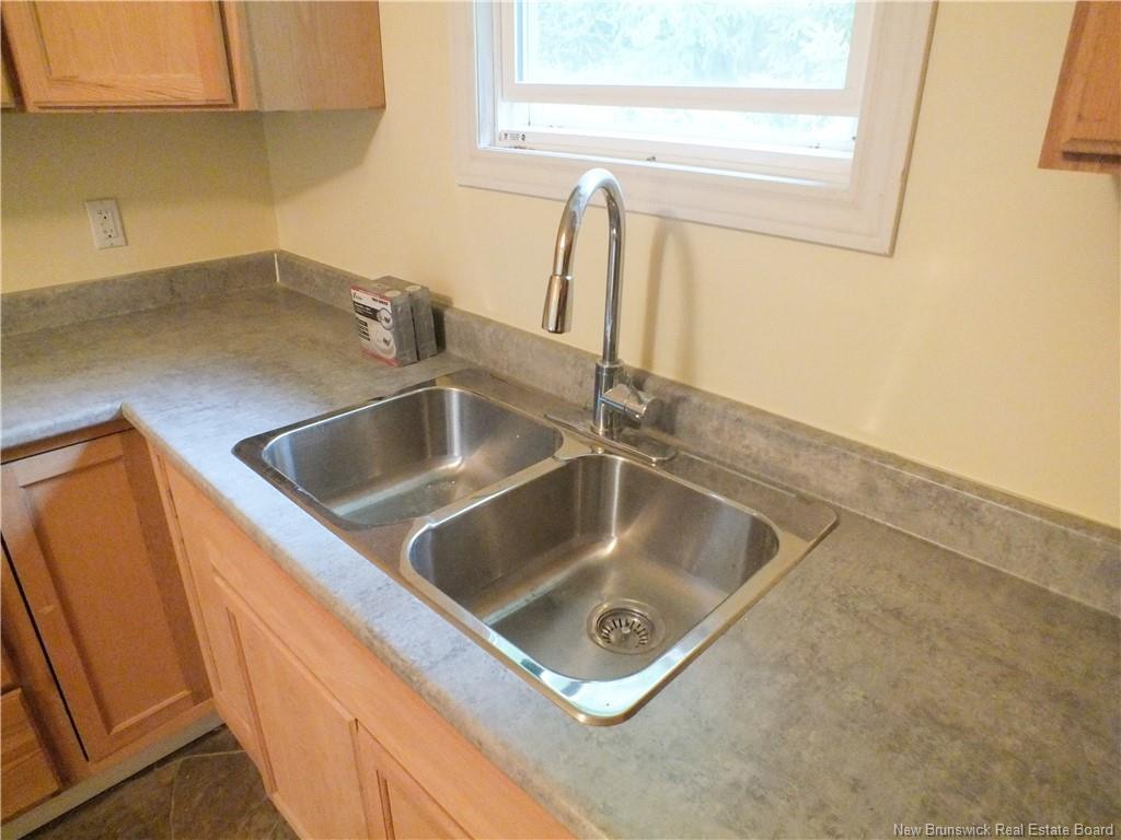 90 Weston Rd, Weston, NB