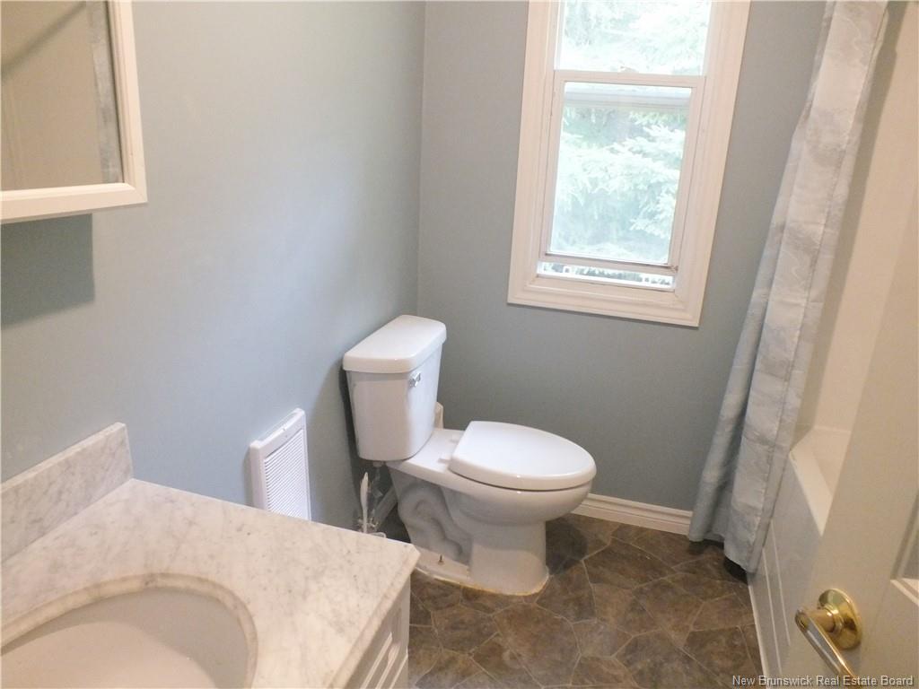 90 Weston Rd, Weston, NB