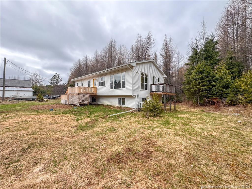 90 Weston Rd, Weston, NB