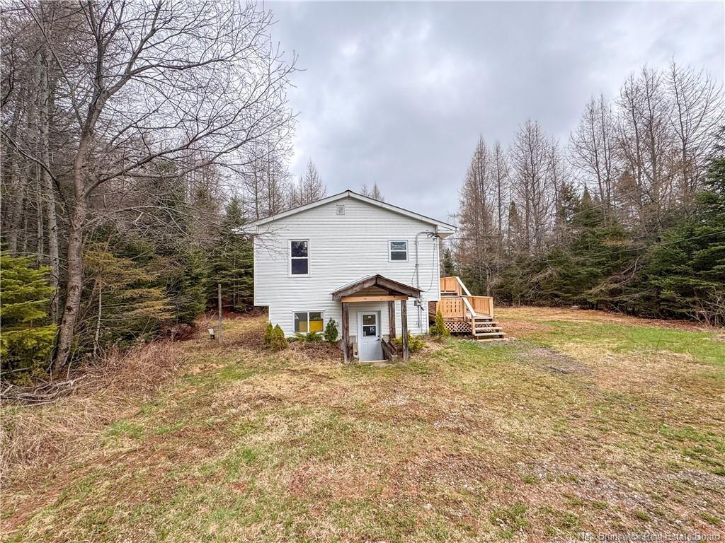 90 Weston Rd, Weston, NB