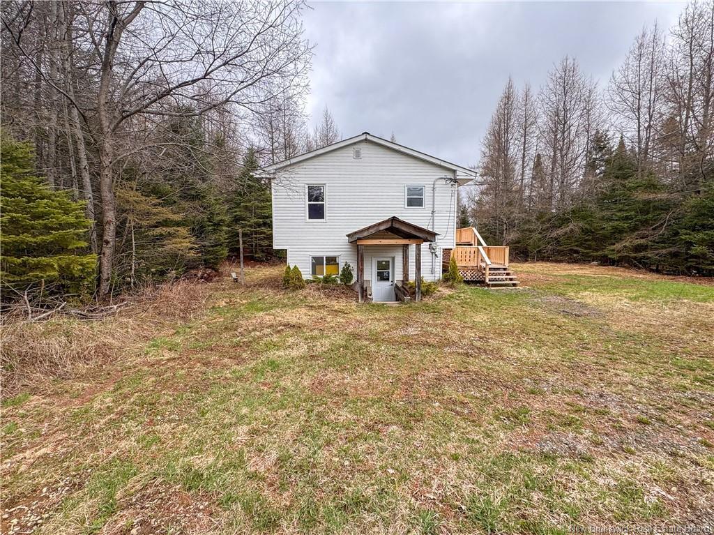90 Weston Rd, Weston, NB