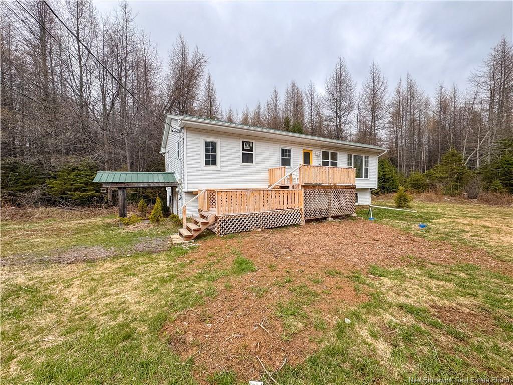 90 Weston Rd, Weston, NB