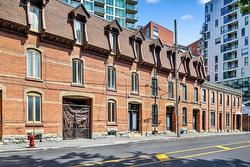 201 - 203 Rue de la Montagne Montréal (Le Sud-Ouest), QC H3C 2A6