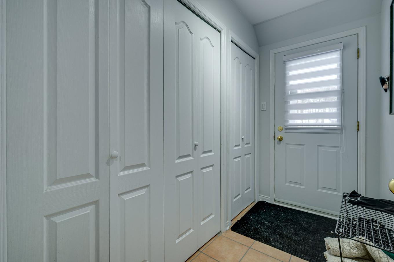 Hall d'entrée/Vestibule - 636 Ch. Des Frênes, Piedmont, QC - Indoor Photo Showing Other Room