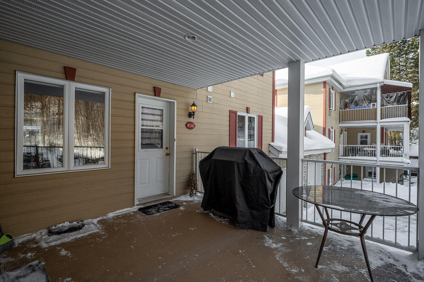 Balcon - 636 Ch. Des Frênes, Piedmont, QC - Outdoor With Exterior