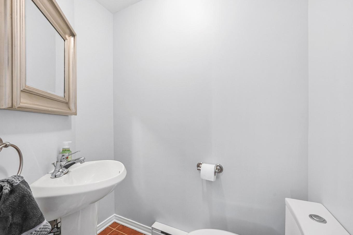 Salle d'eau - 37 Rue De L'Émeraude, Saint-Jean-Sur-Richelieu, QC - Indoor Photo Showing Bathroom