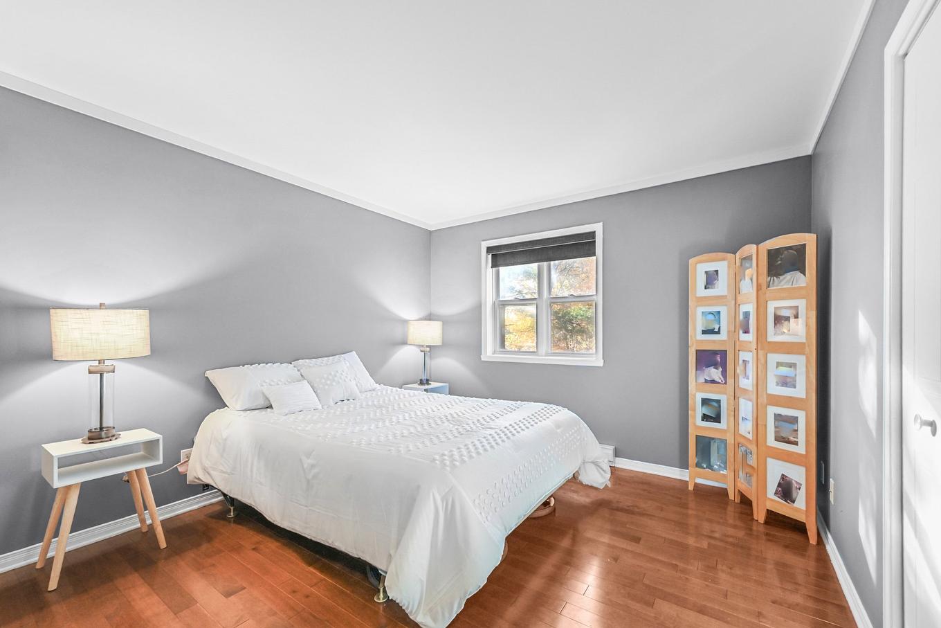 Chambre à coucher - 37 Rue De L'Émeraude, Saint-Jean-Sur-Richelieu, QC - Indoor Photo Showing Bedroom