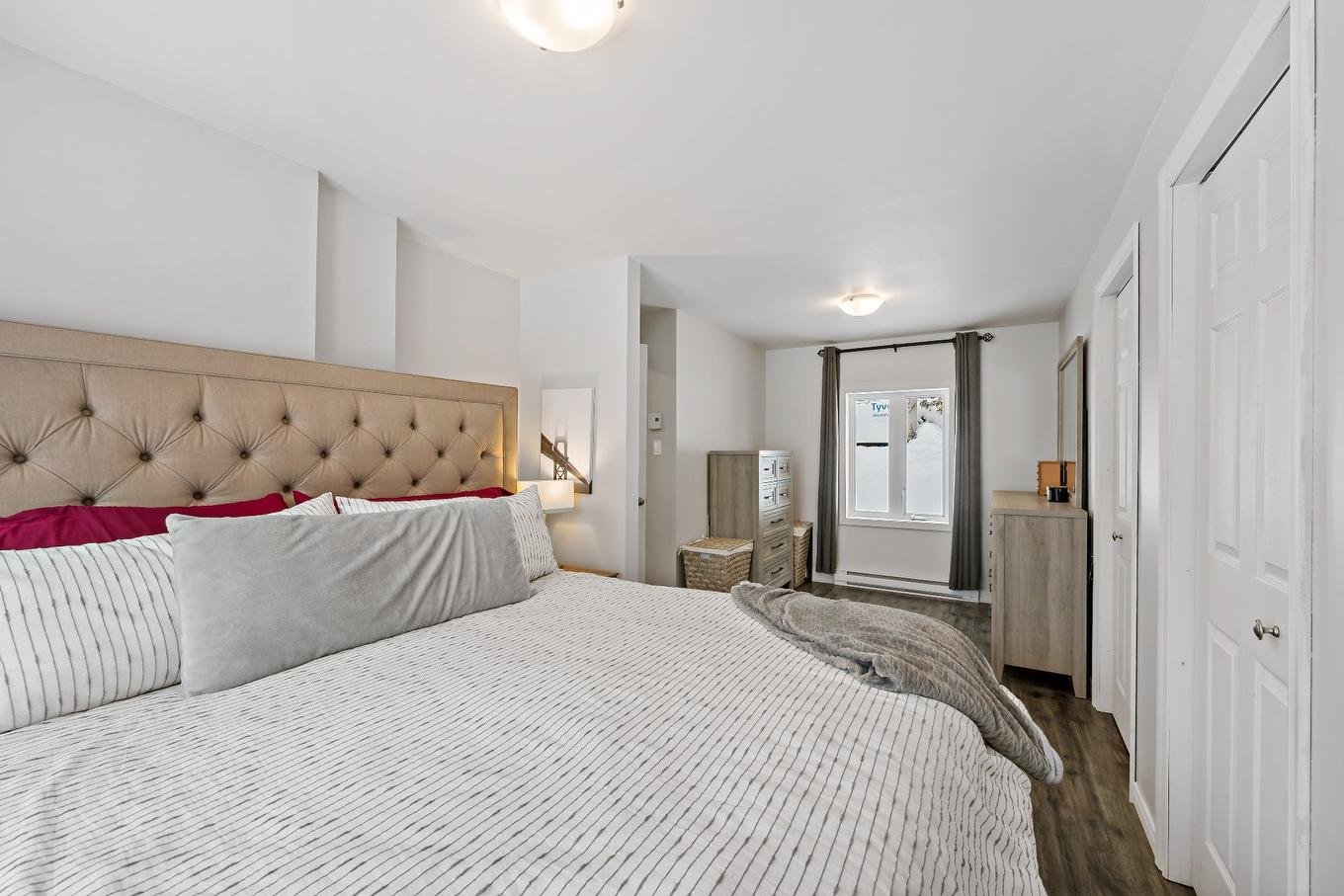 Chambre à coucher principale - 3 Imp. Des Samares, Lac-Supérieur, QC - Indoor Photo Showing Bedroom