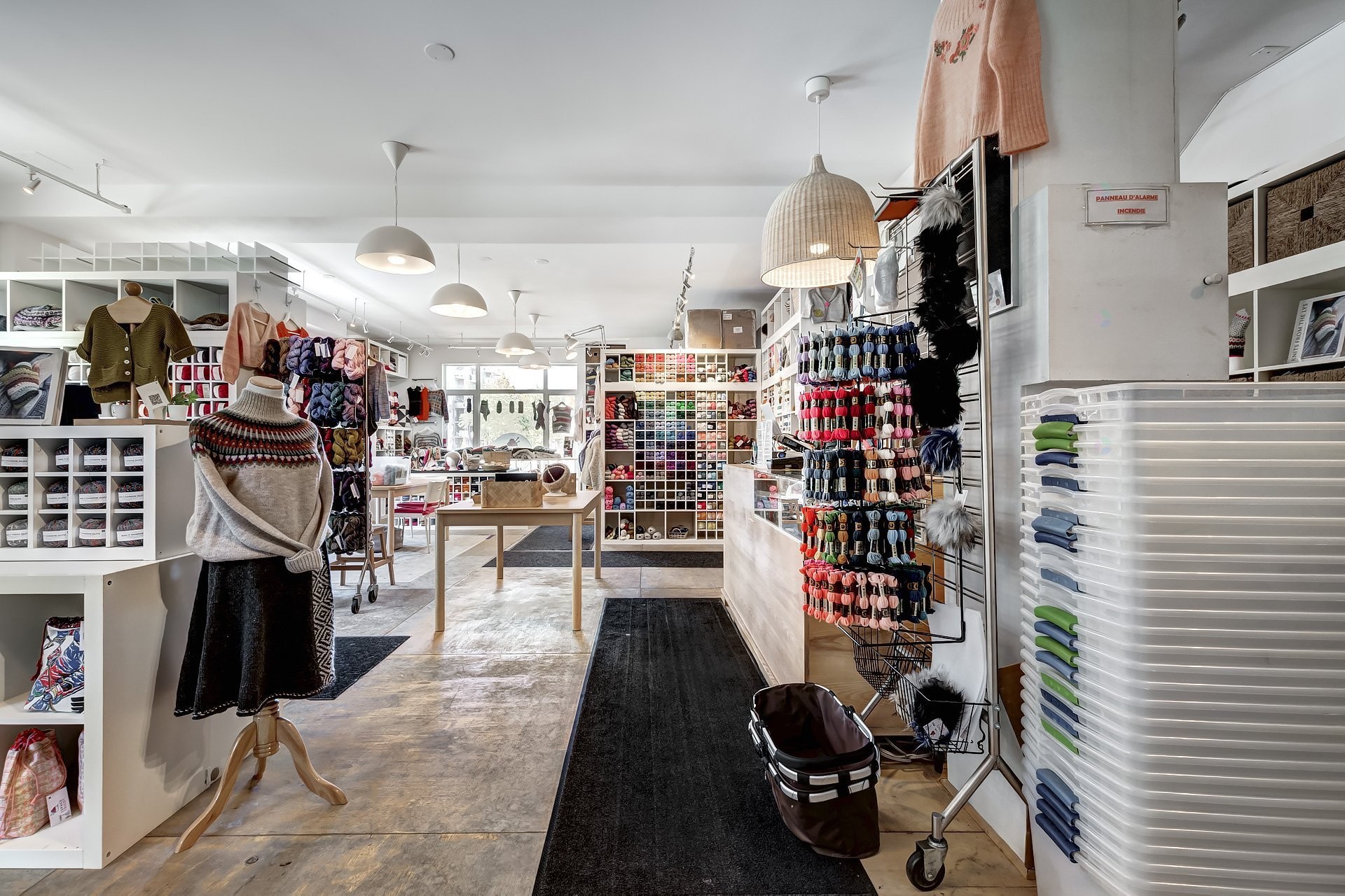 Interior - 6050 Av. De Monkland, Montréal (Côte-Des-Neiges/Notre-Dame-De-Grâce), QC - Indoor Photo Showing Other Room