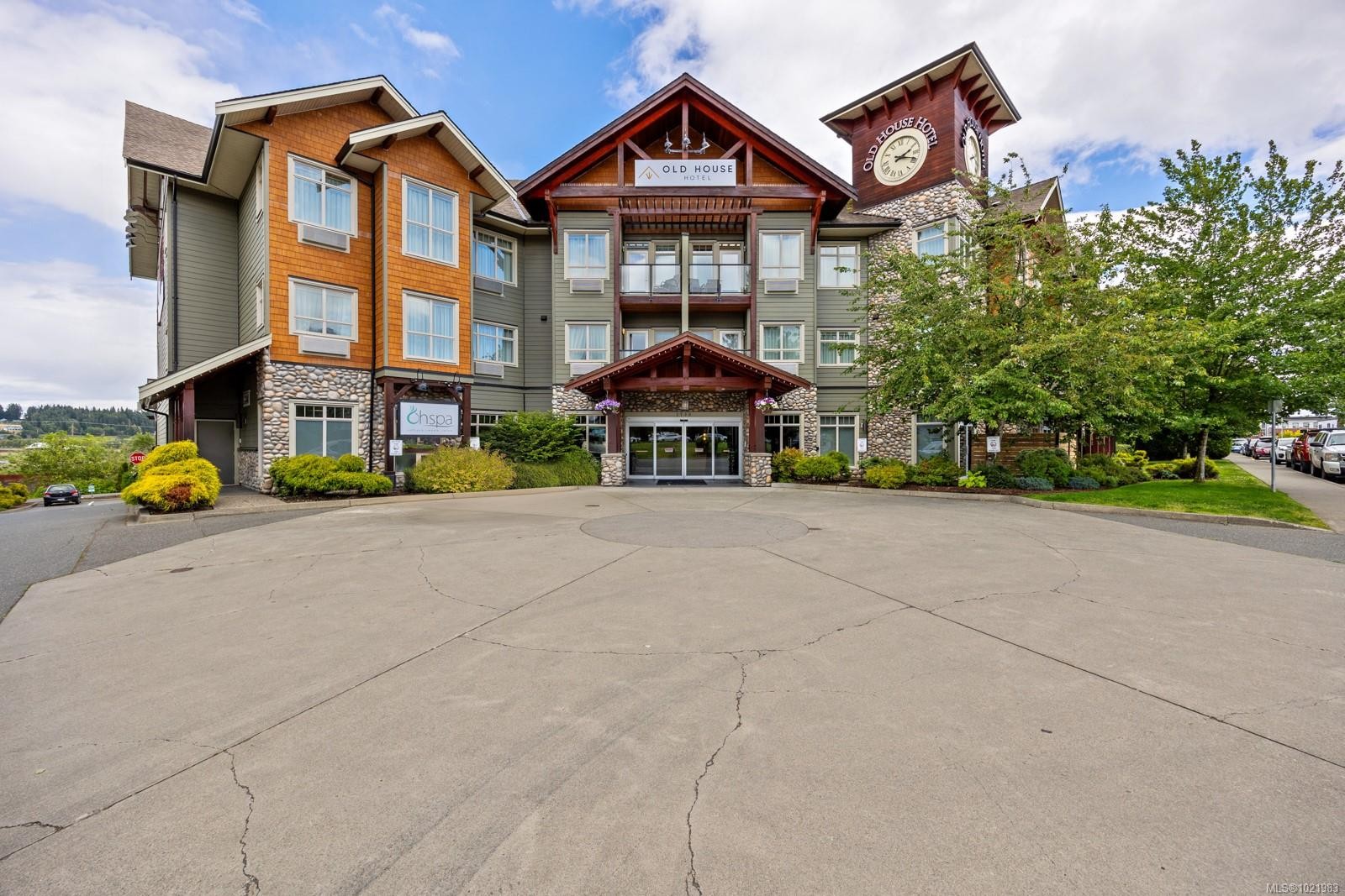 208A-D-1730 Riverside Lane, Courtenay, BC - Outdoor With Balcony With Facade