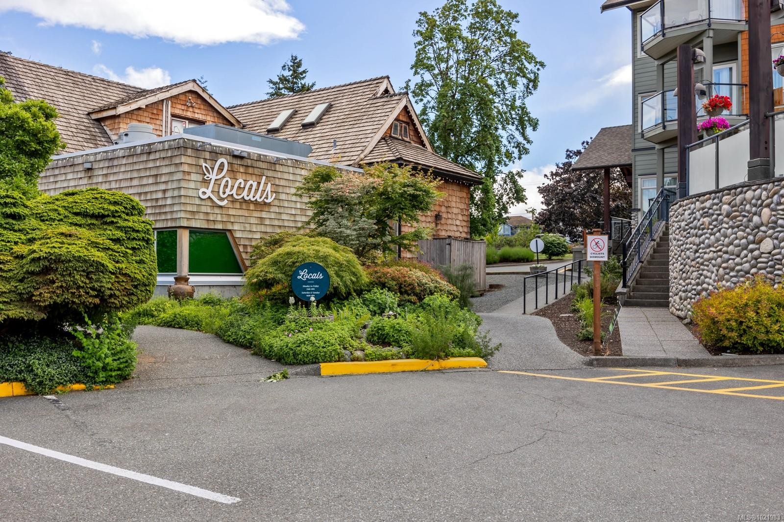 208A-D-1730 Riverside Lane, Courtenay, BC - Outdoor