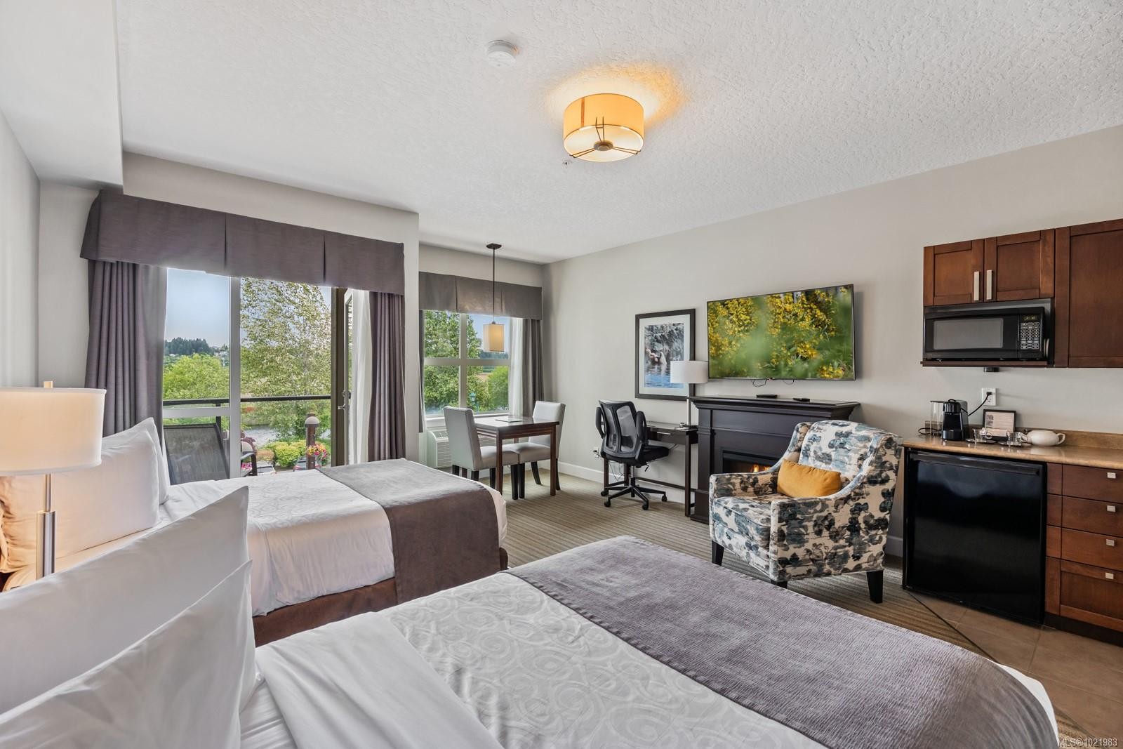 208A-D-1730 Riverside Lane, Courtenay, BC - Indoor Photo Showing Bedroom
