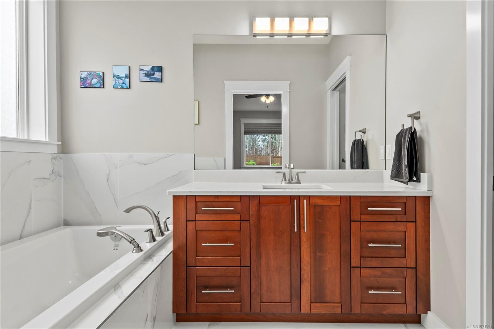 15 Nikola Rd, Campbell River, BC