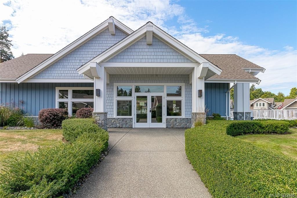 45-5251 Island Hwy West, Qualicum Beach, BC