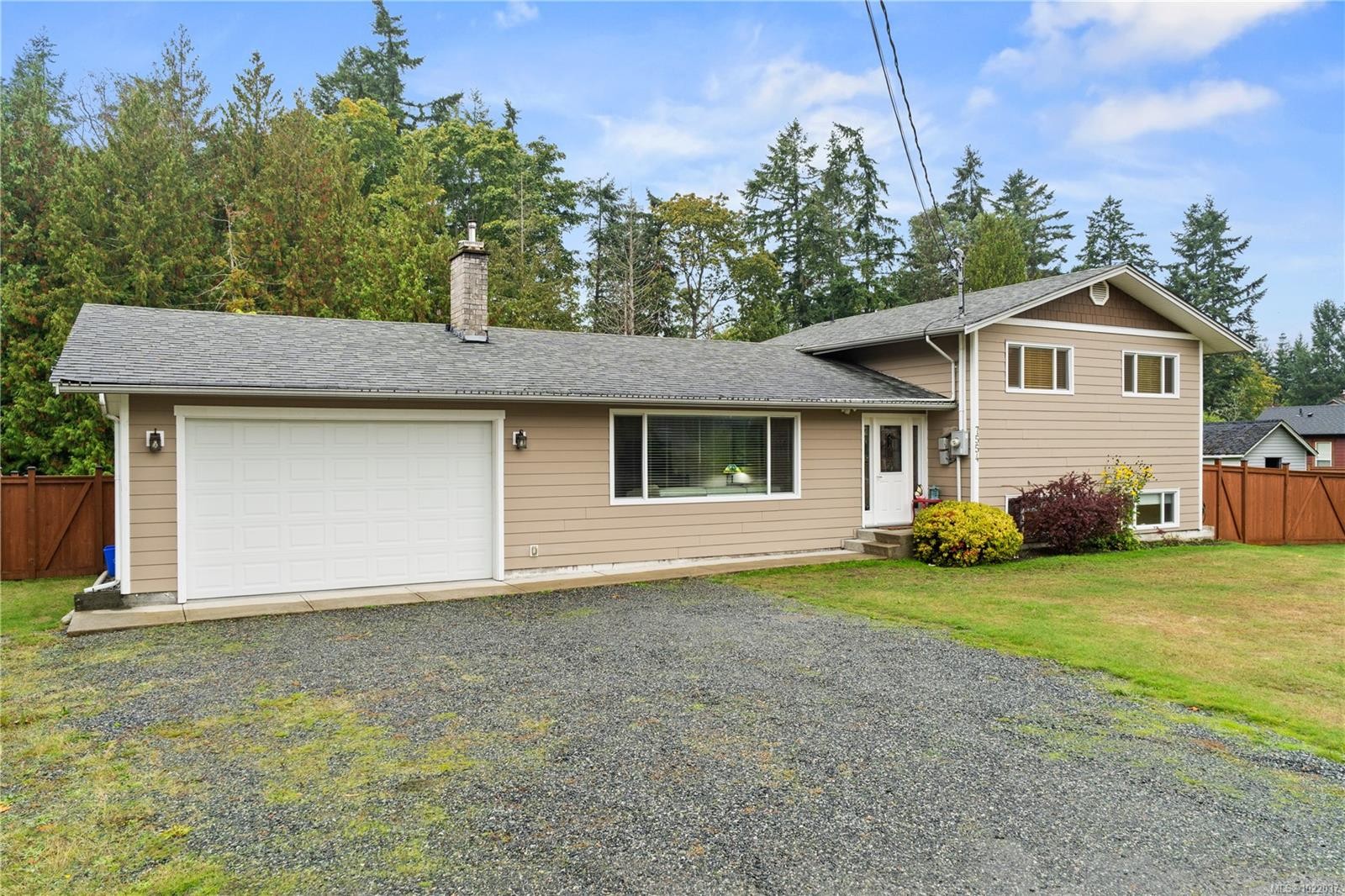 7554 Superior Rd, Lantzville, BC