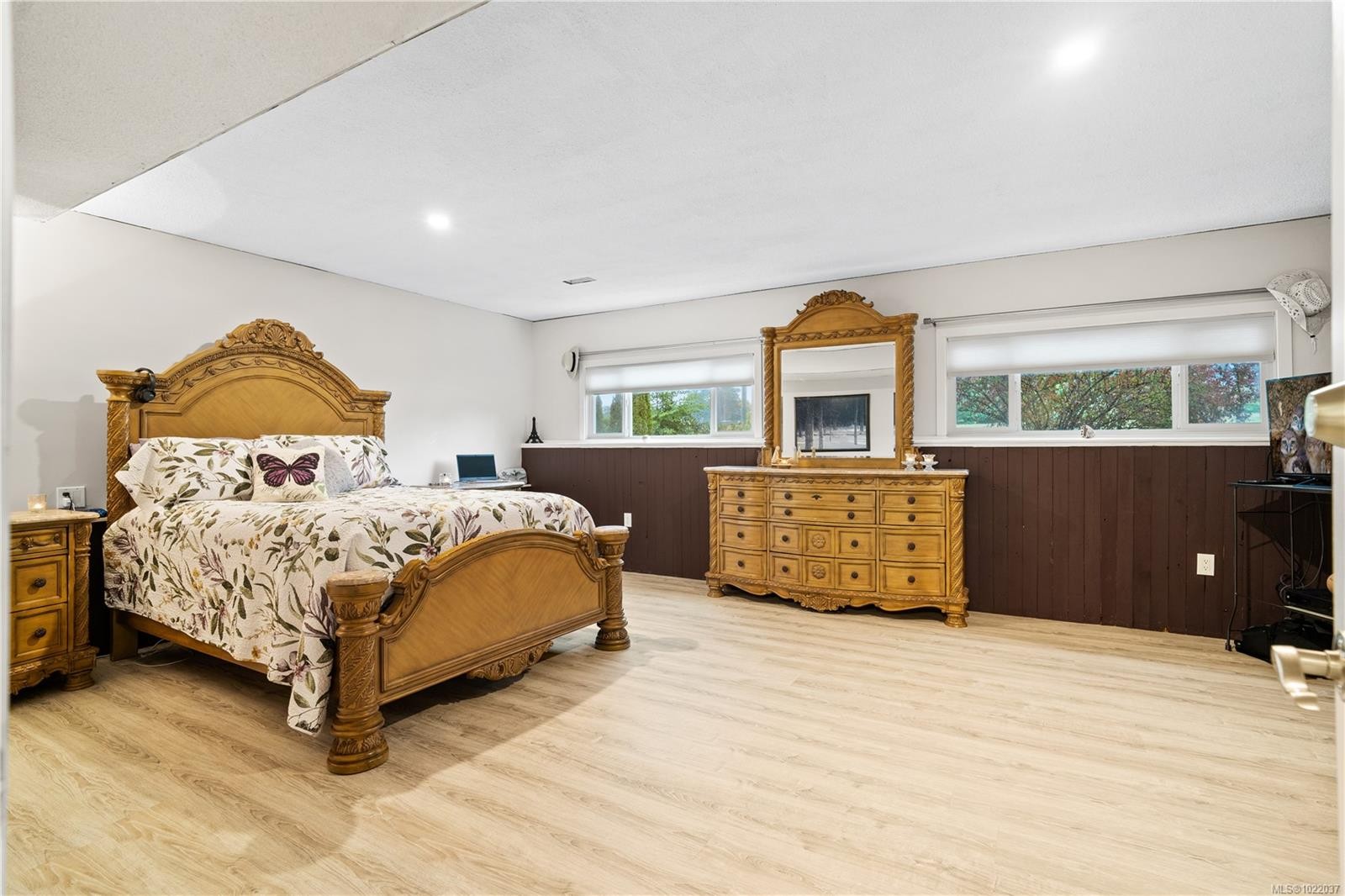 7554 Superior Rd, Lantzville, BC