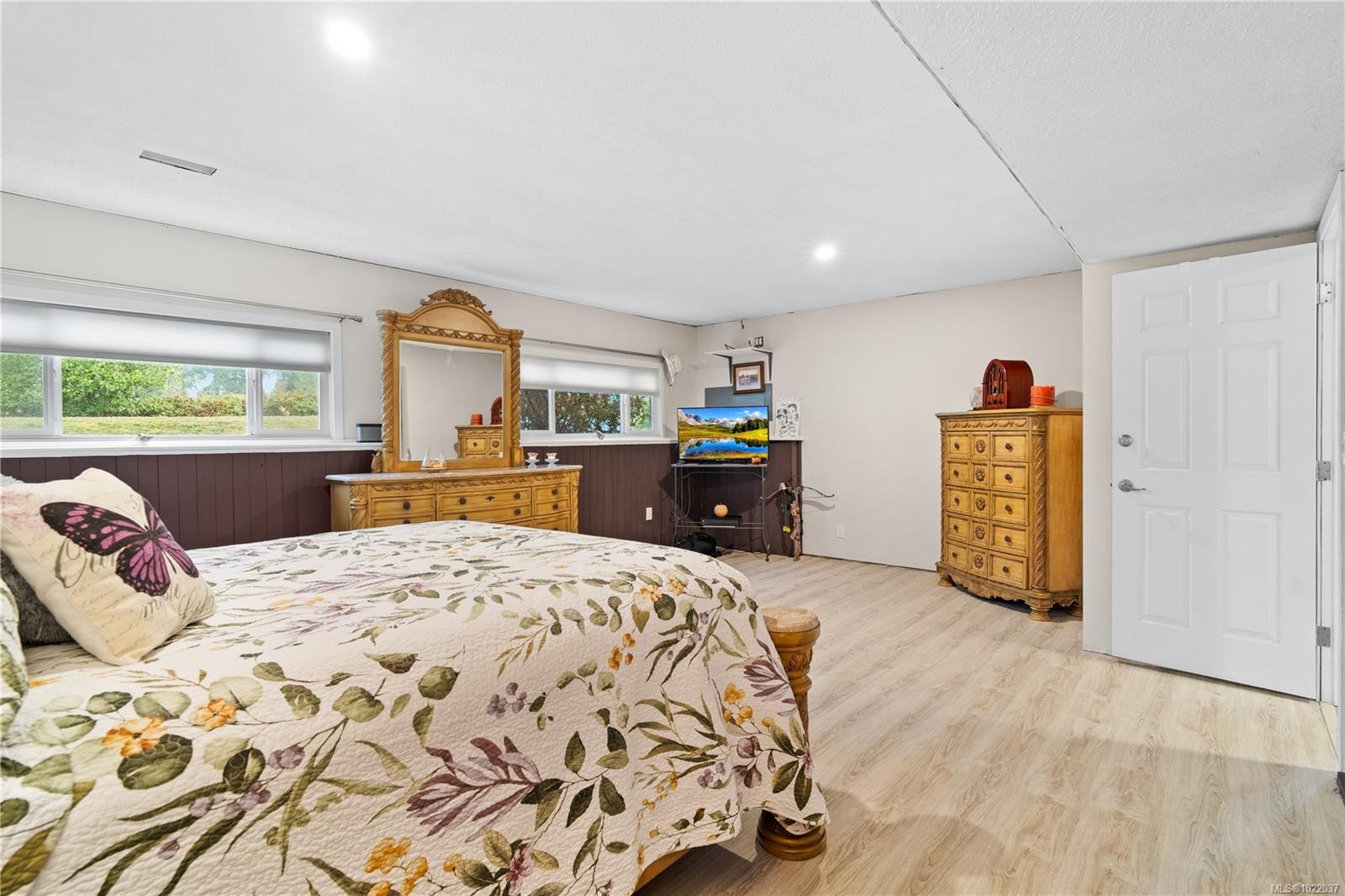 7554 Superior Rd, Lantzville, BC