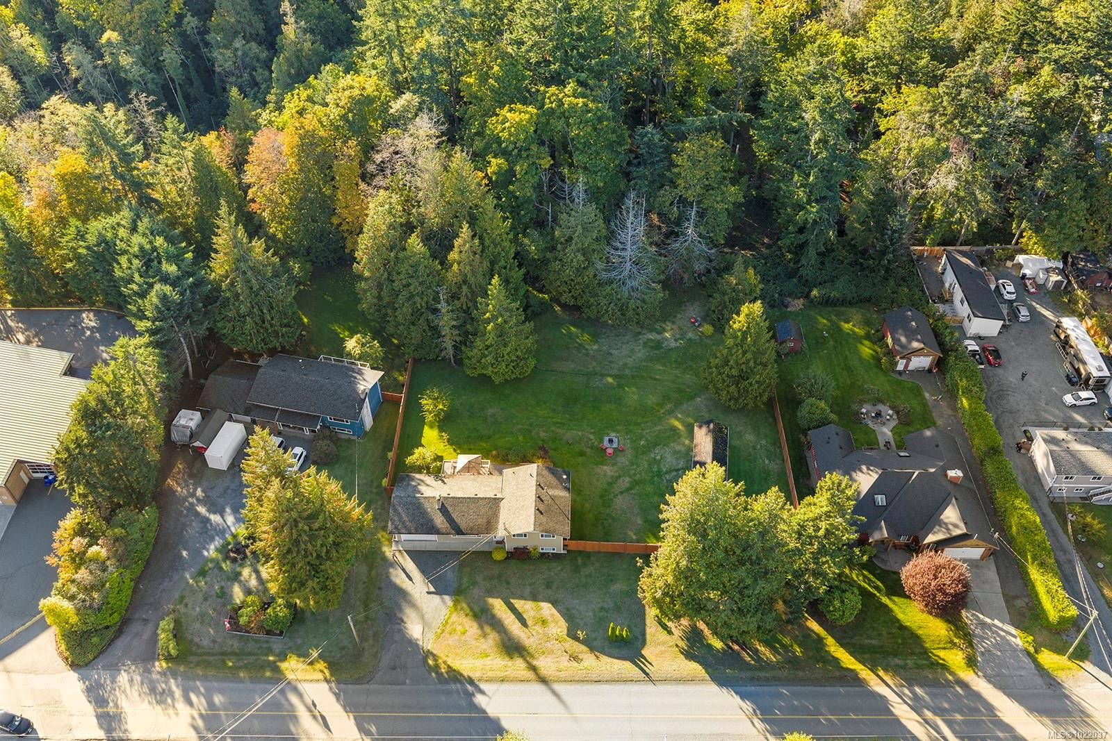 7554 Superior Rd, Lantzville, BC