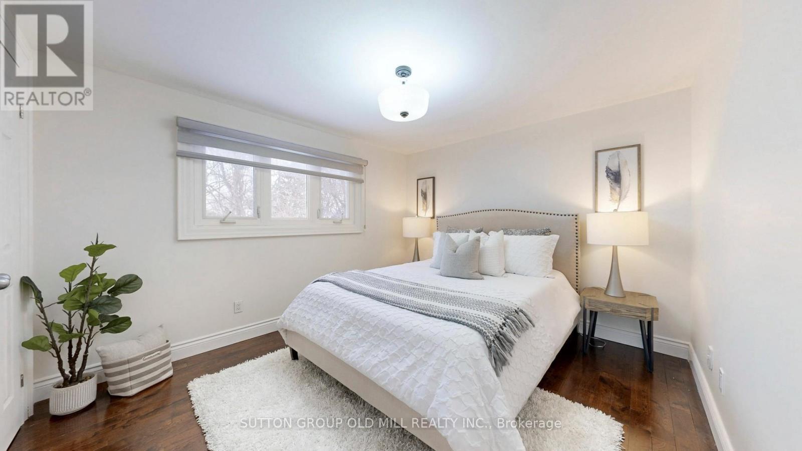 20 Springburn Crescent, Aurora, ON - Indoor Photo Showing Bedroom